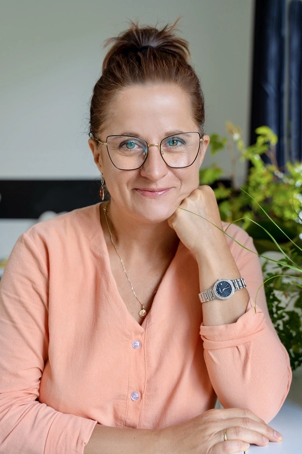 Sawicka, Iwona Lipowska